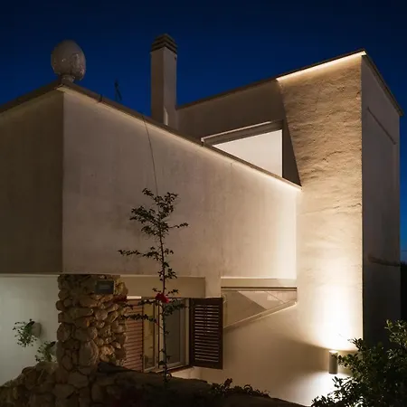 Prestigiosa Con Piscina Condominiale *
